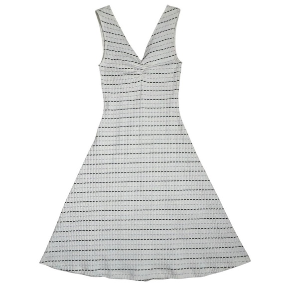 Chinti & Parker Knit Dotted V-Neck Sleeveless A-Line Dress - Picture 2 of 11